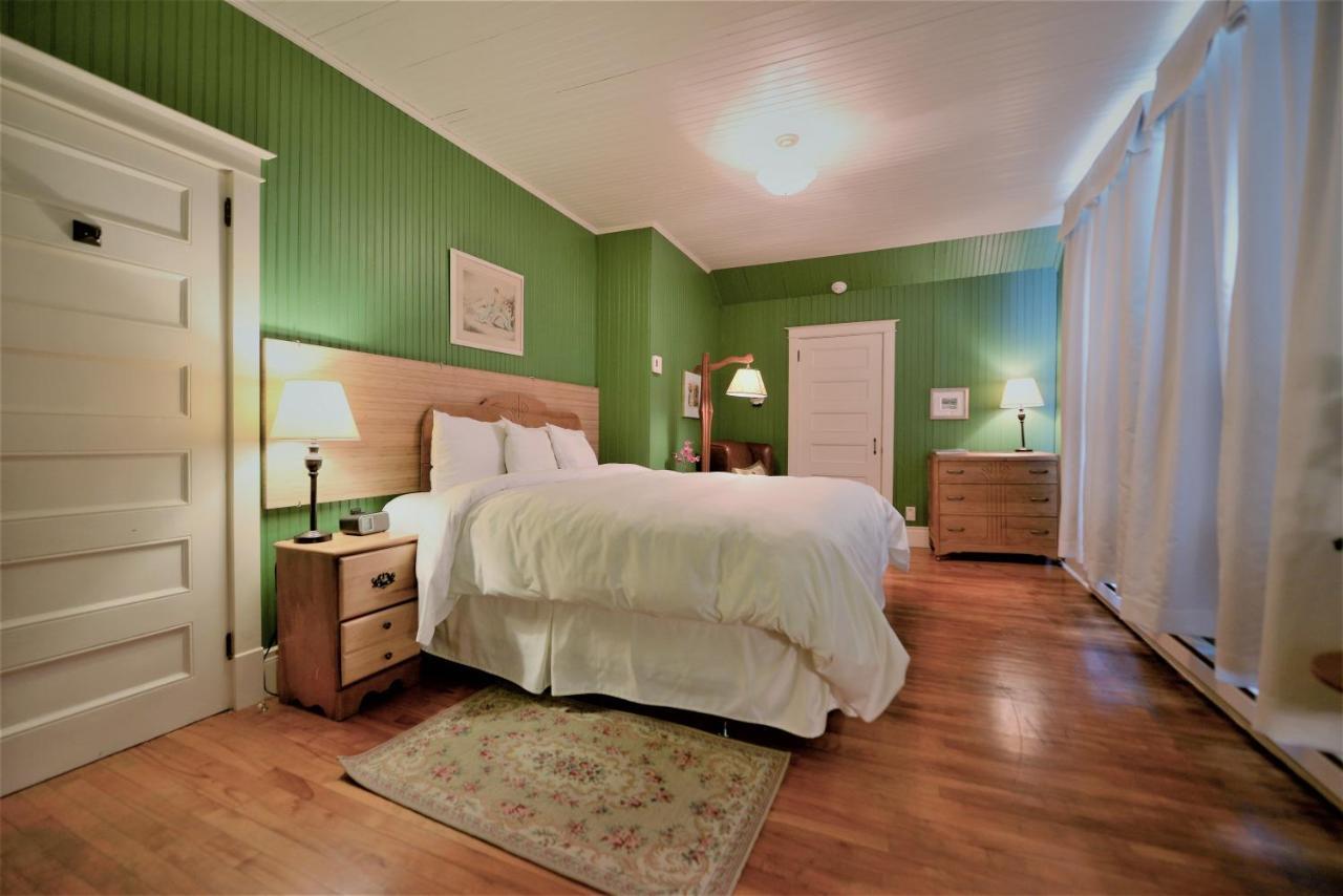 Manoir Belle Plage Carleton-sur-Mer Esterno foto