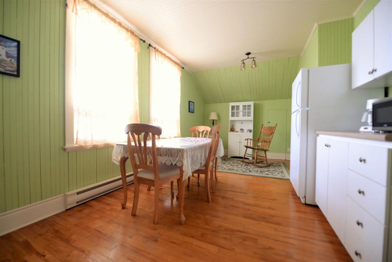 Manoir Belle Plage Carleton-sur-Mer Esterno foto